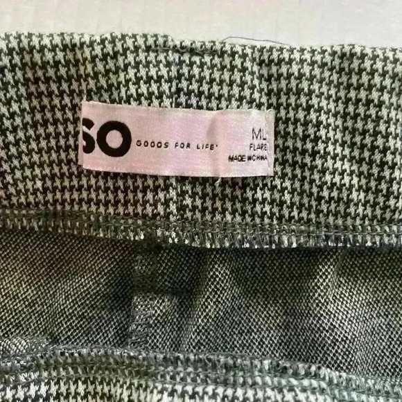 Out Of Office 110 Black White Self Belt Flare Pants Size ML NWT - Picture 2 of 4